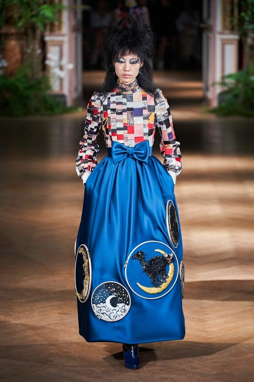 Viktor Rolf Haute Couture Fall Winter 19 Runway Magazine Collections