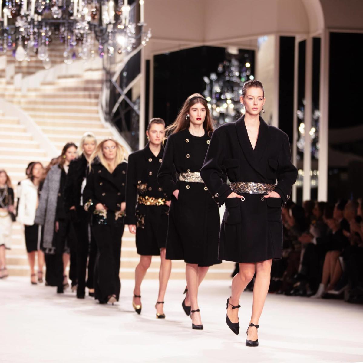 Chanel Pre-Fall 2020 Paris - Métiers d'art - RUNWAY MAGAZINE ® Collections