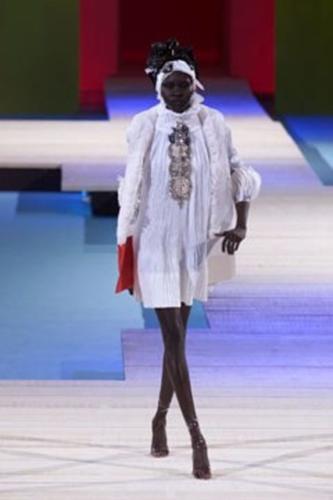 Christian Lacroix Haute Couture Spring Summer 2002 - RUNWAY MAGAZINE ...